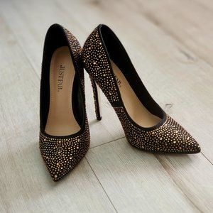 < JustFab > Rochella pumps - like new